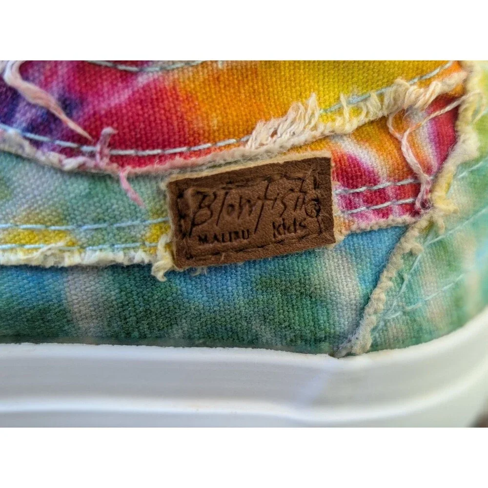 Blowfish Malibu Play Rainbow Tie Dye Slip On Canvas Sneakers Size 2